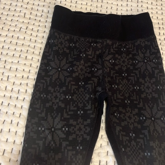 Kari Traa Edith Pant, size small - Picture 2 of 5